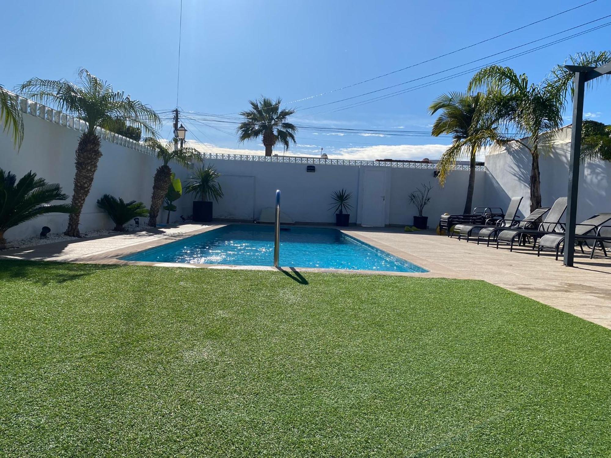 Campoamor Villa & Private Pool, Garden & Roof Terraces Distant Sea Views Орихуела Екстериор снимка